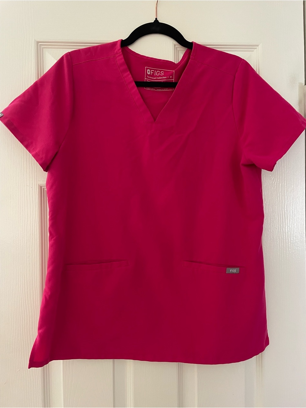 FIGS Women's V-Neck Scrub Top with 2 pockets in pink
